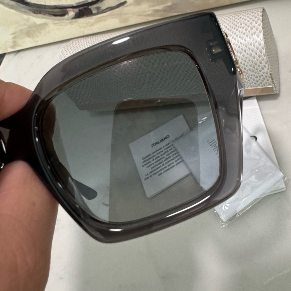 SOLD❤️✨JIMMY CHOOSE Eleni glittery sunglasses 🖤 - Picture 10 of 16